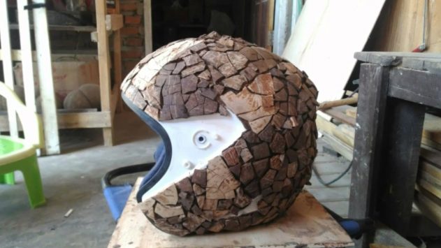helm batok kelapa