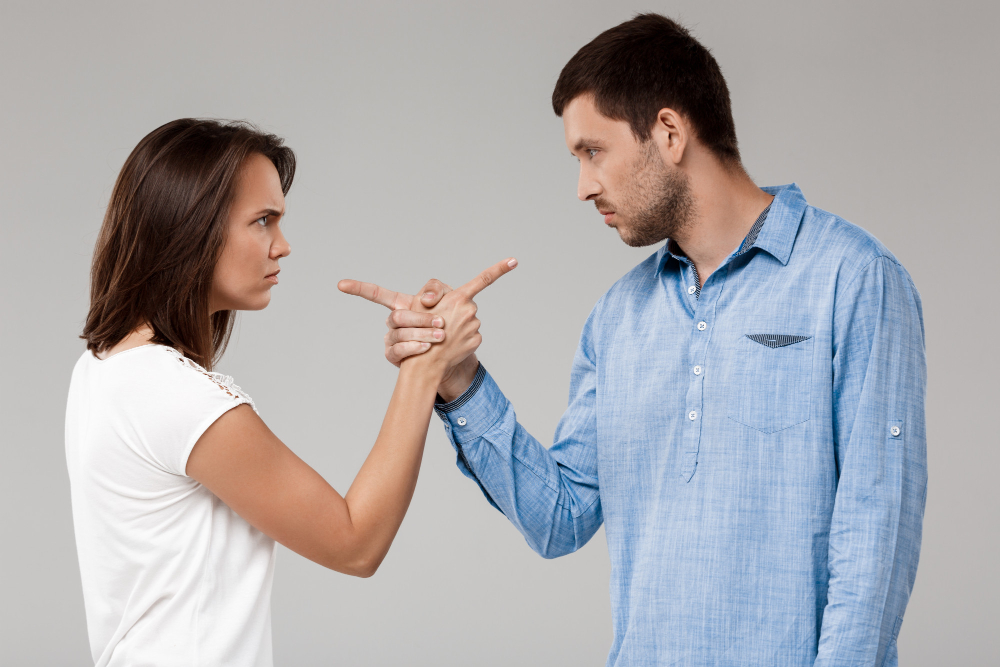 7 Cara Mengatasi Pasangan Posesif dalam Hubungan