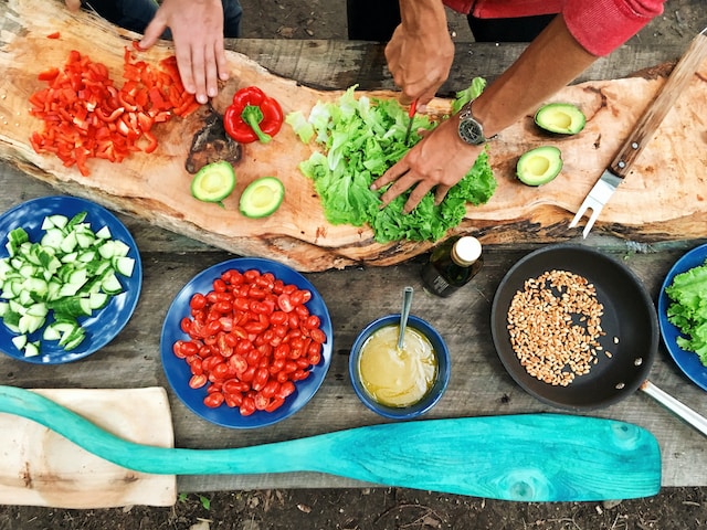 masak di rumah untuk tips hemat saat ramadhan