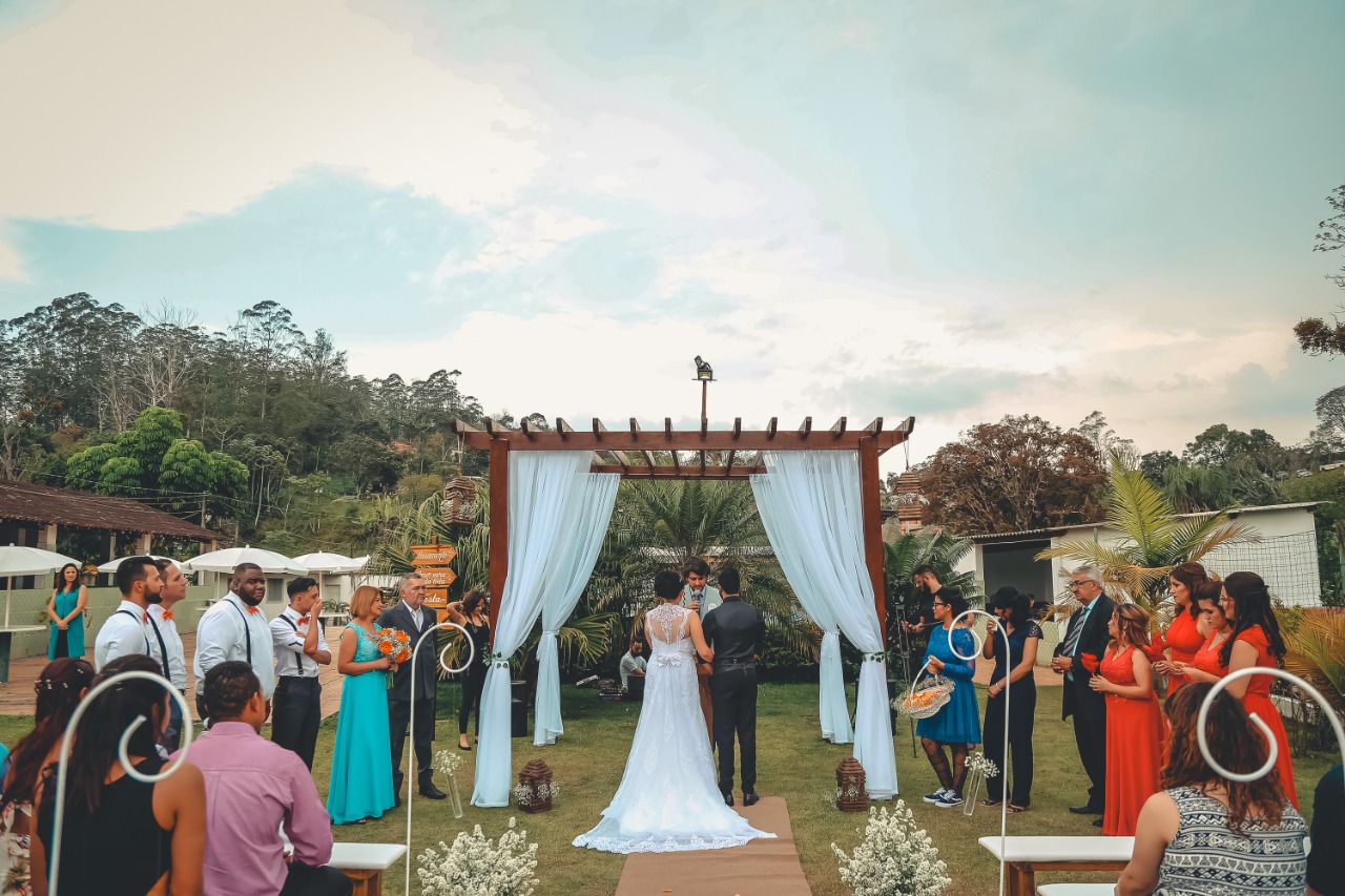 Pernikahan outdoor Swara Tunaiku